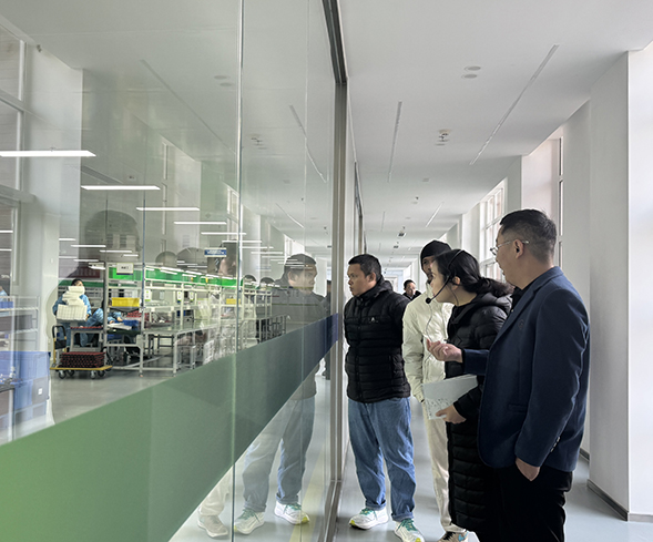 印尼PT. INDO ENERGIELEKTRIK公司到访千页科技参观考察